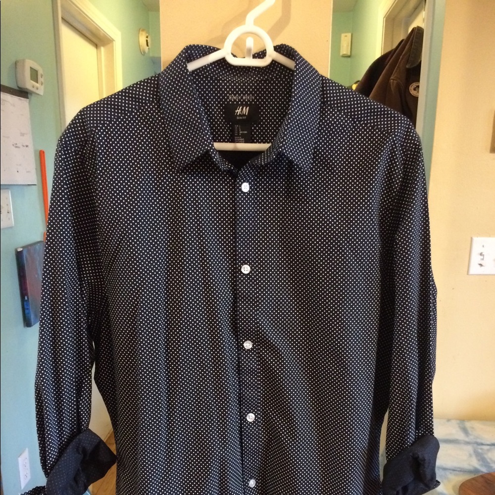 H&M EASY IRON BUTTON UP